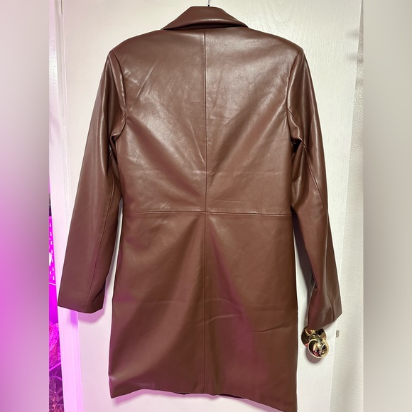 Abercrombie and Fitch vegan Long-Length Coat - Picture 2 of 3